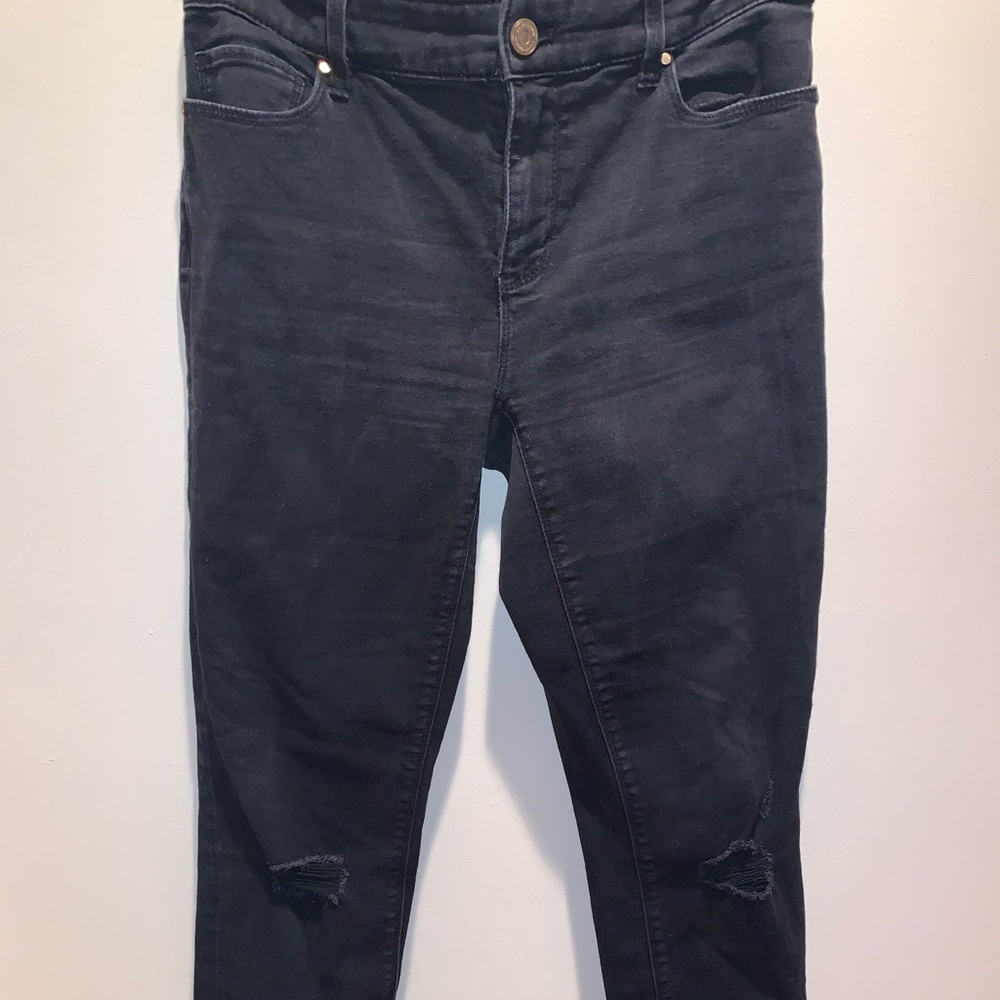 White House Black Market | Skinny Crop Denim